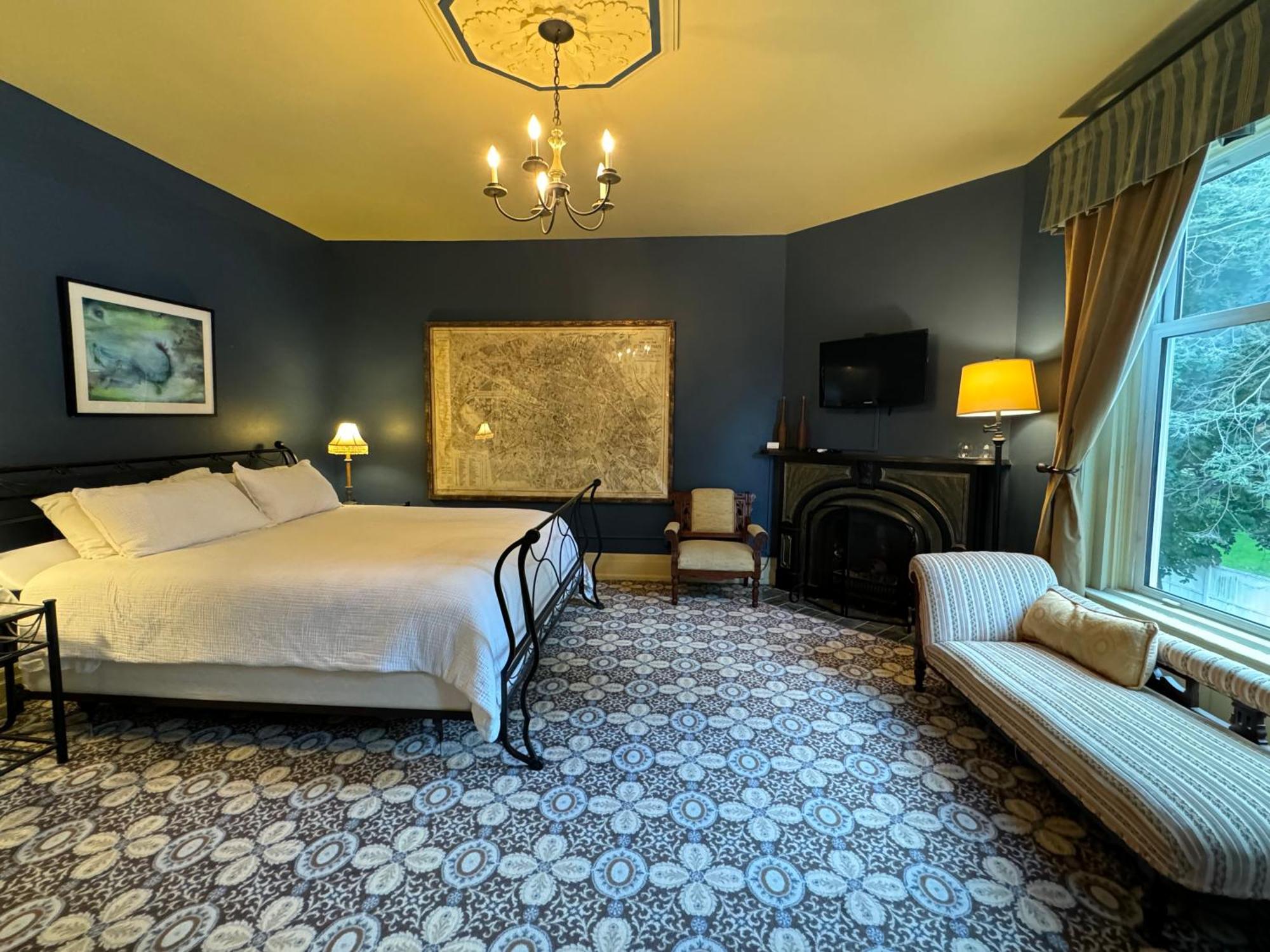 The Edwards Waterhouse Inn Fredonia Extérieur photo